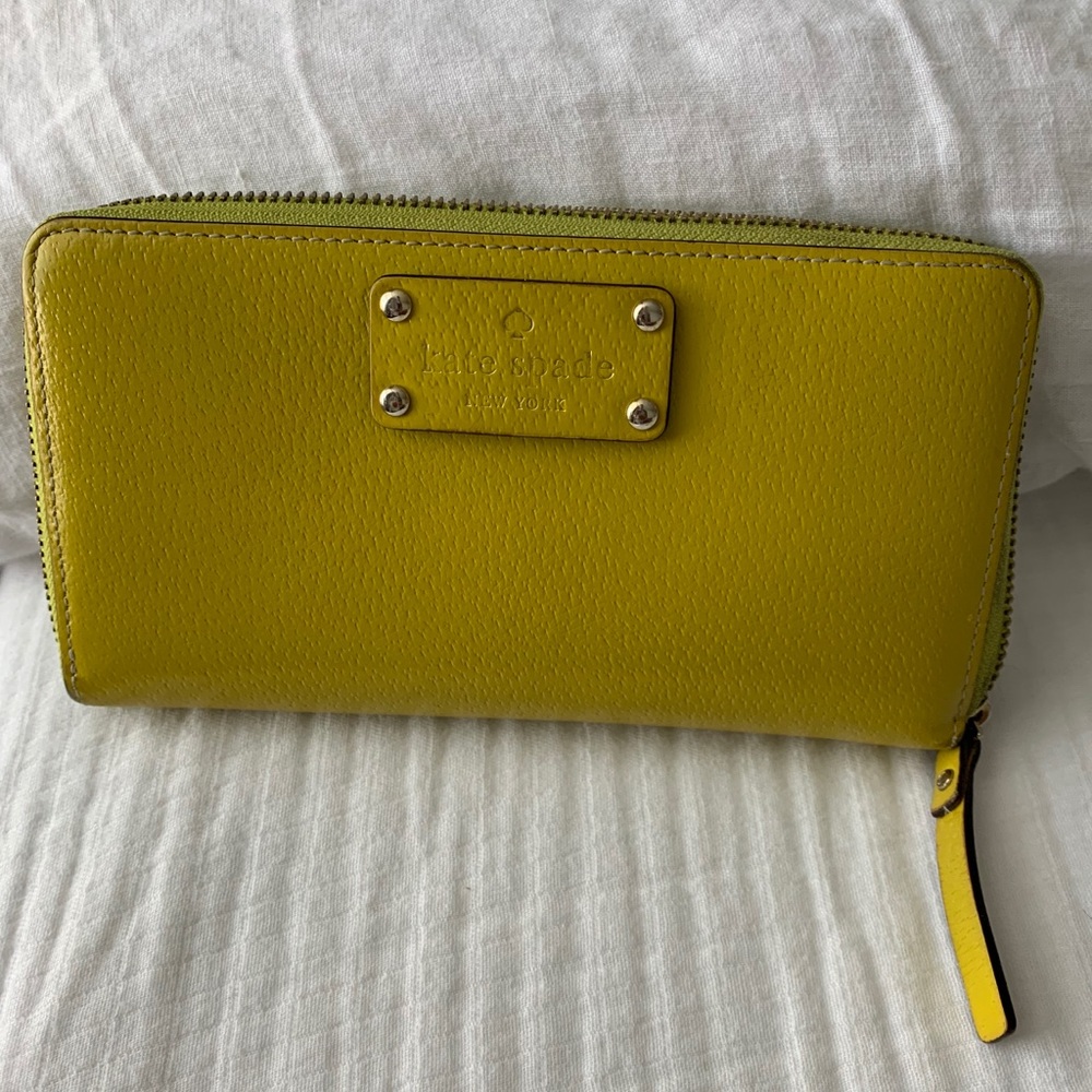 Kate Spade Wallet!
